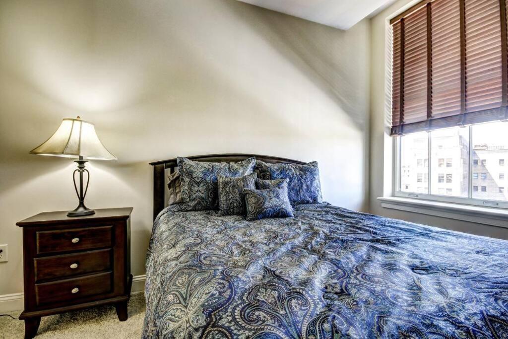 Chase Penthouse At 39 West Baltimore Inner Harbor Convention Center Free Indoor Parking One And Two Bedrooms Экстерьер фото